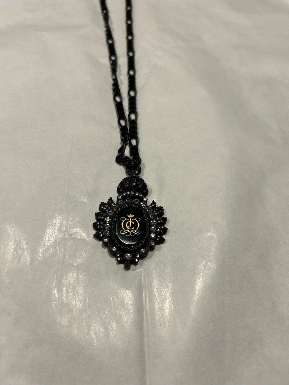 Vintage Juicy Couture Black Pendant Necklace - Picture 2 of 4